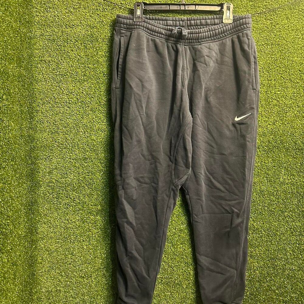 Nike Men's Navy and Black Joggers-tracksuits